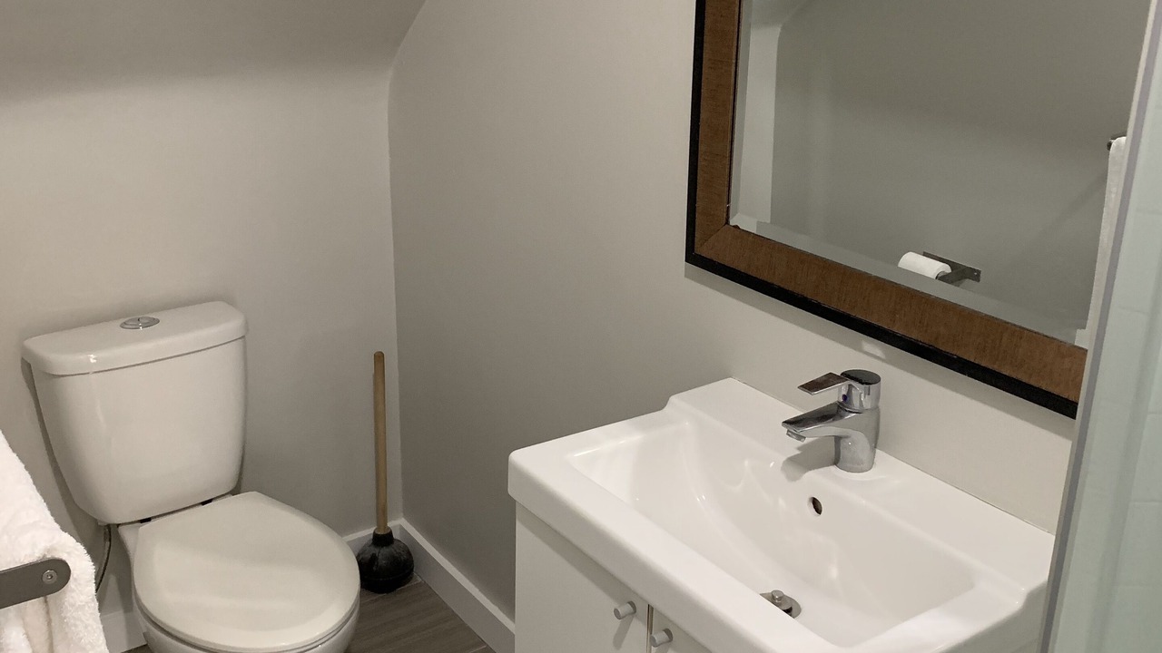 Photo of Bathroom in Upper Beaches