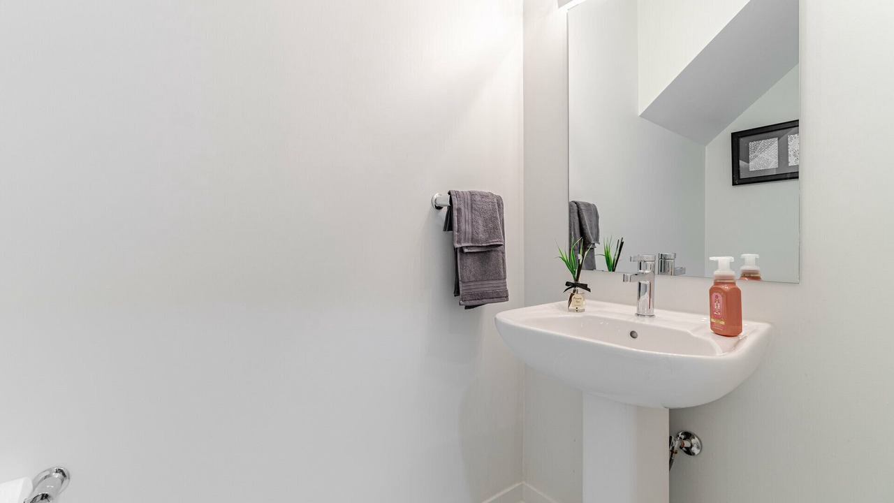 Photo of Bathroom in Erin Mills