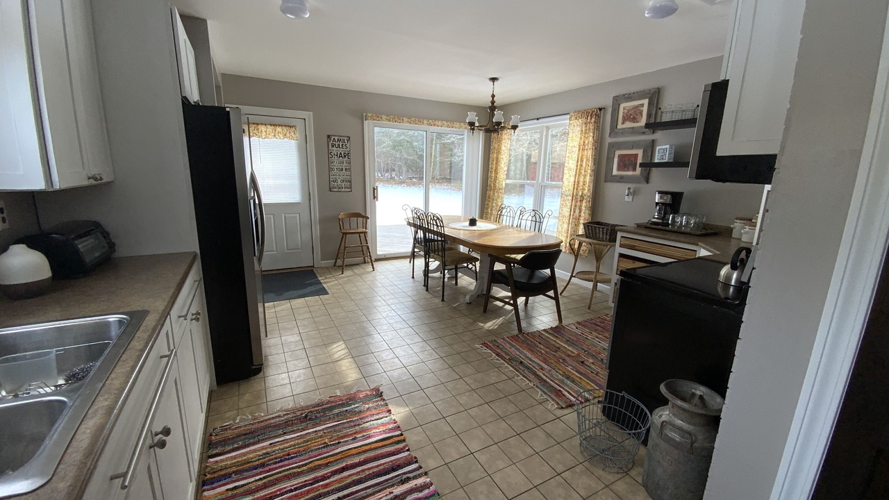Photo of Kitchen in Remer