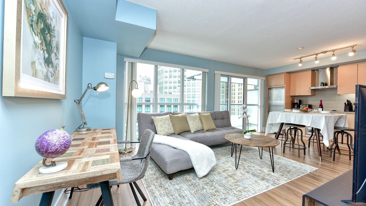 Photo of Livingroom in Toronto Entertainment District