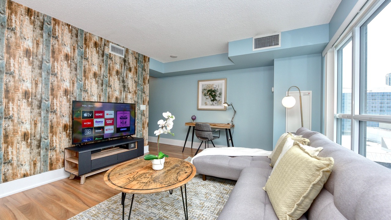 Photo of Livingroom in Toronto Entertainment District
