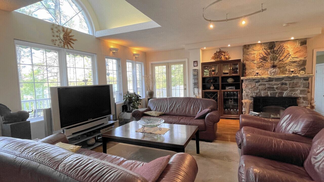 Photo of Livingroom in Trent Lakes