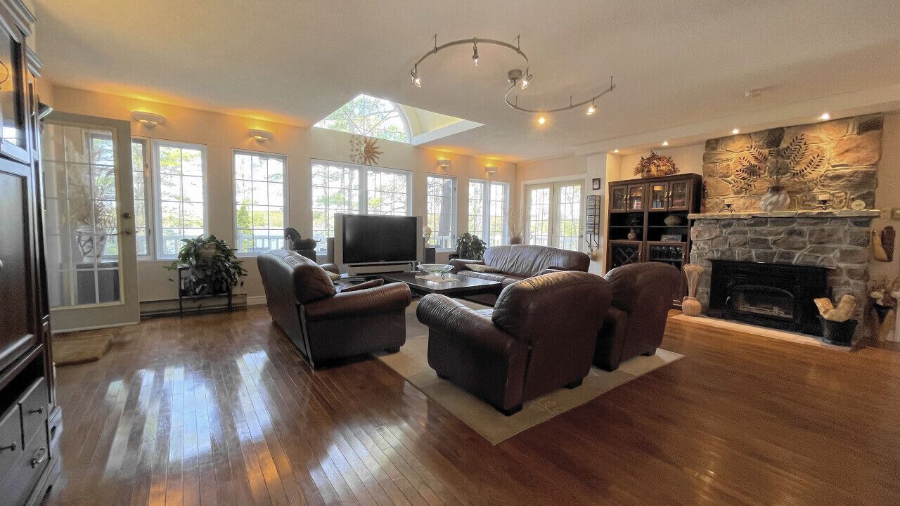 Photo of Livingroom in Trent Lakes