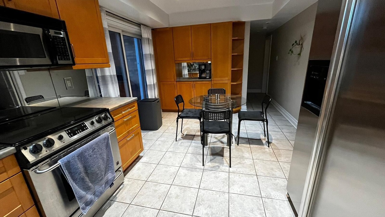 Photo of Kitchen in Bayview Woods - Steeles