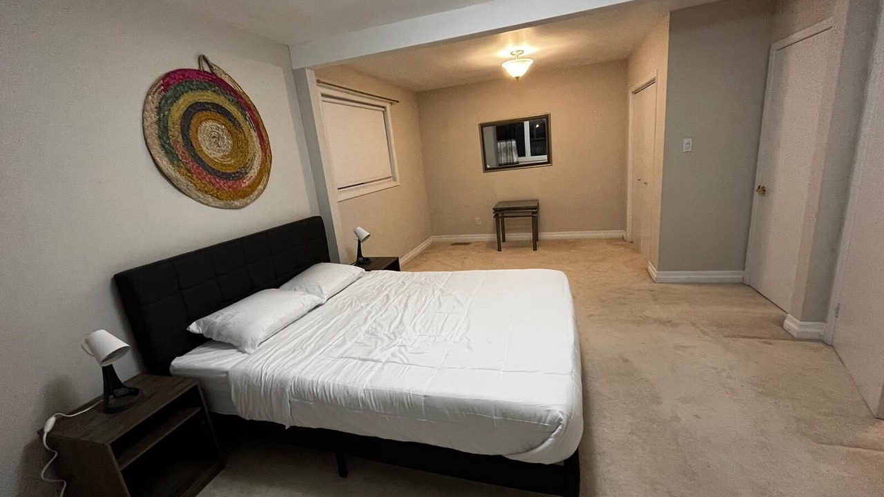 Photo of Bedroom in Bayview Woods - Steeles