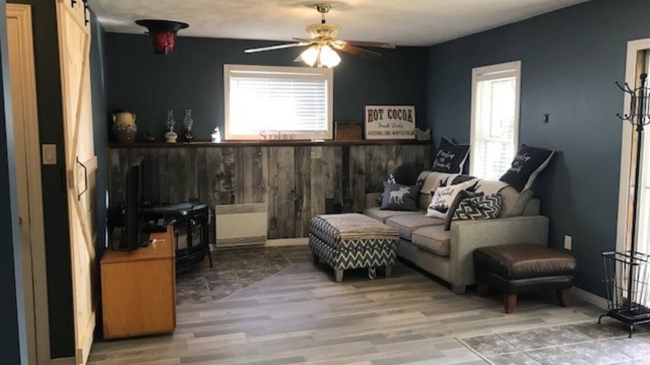 Photo of Livingroom in Manitoulin District