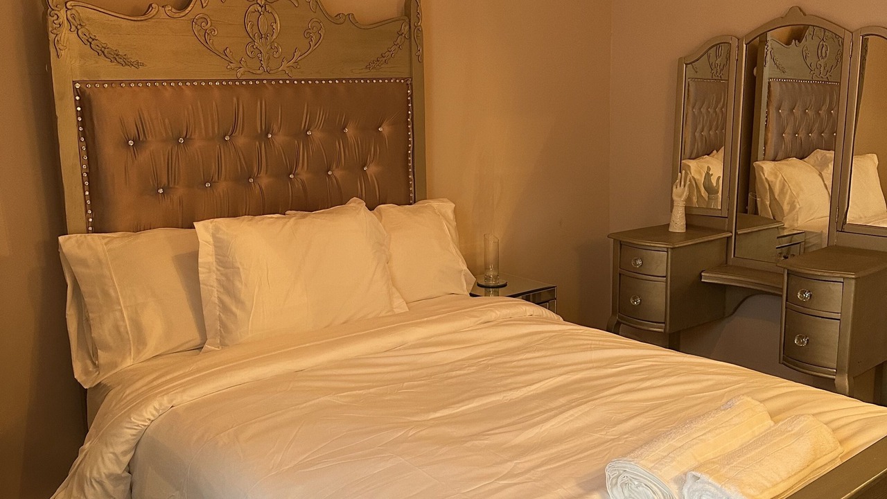 Photo of Bedroom in Oro-Medonte