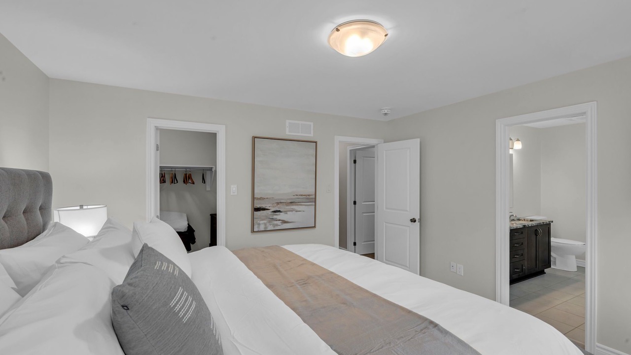 Photo of Bedroom in Ottawa Division