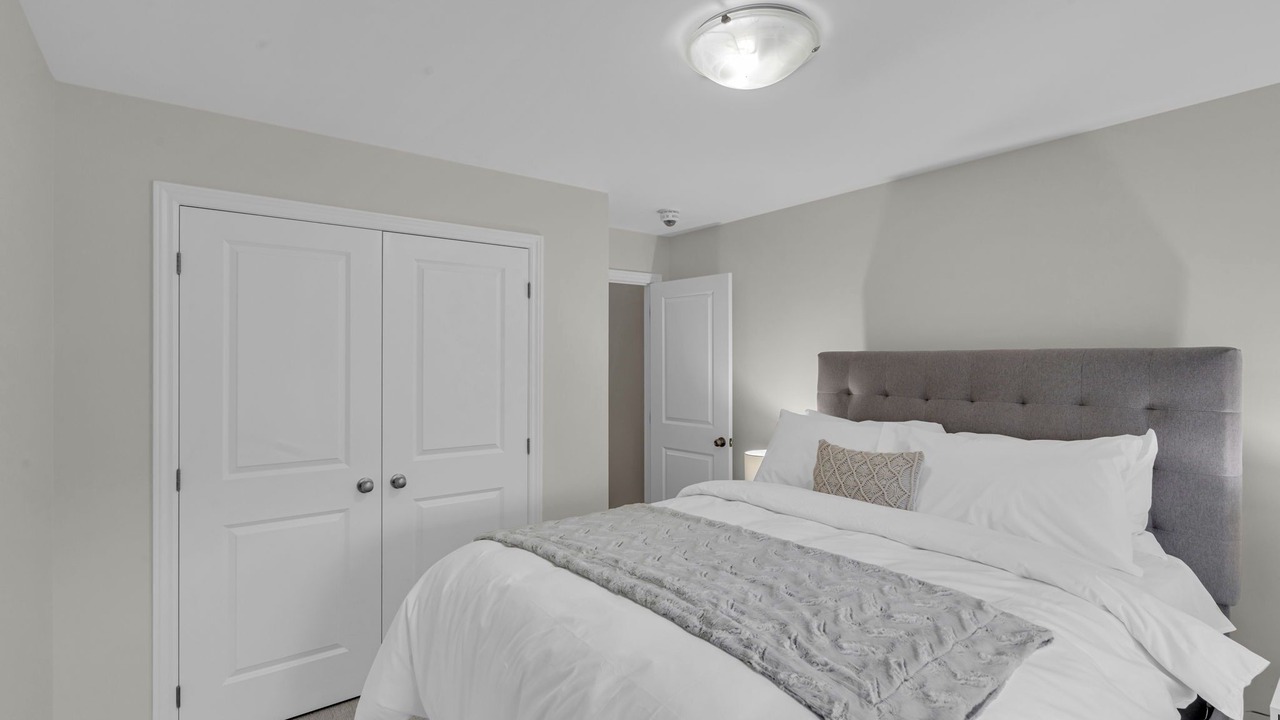 Photo of Bedroom in Ottawa Division