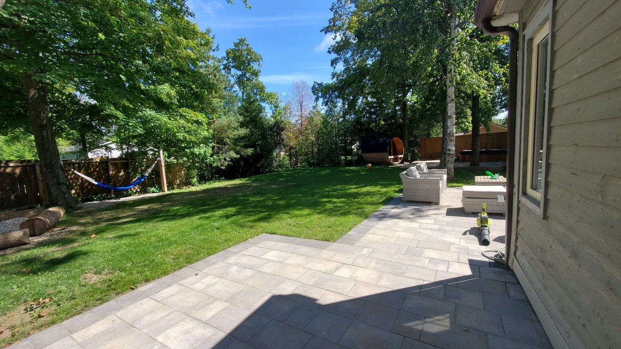 Photo of Patio Balcony in Central Huron