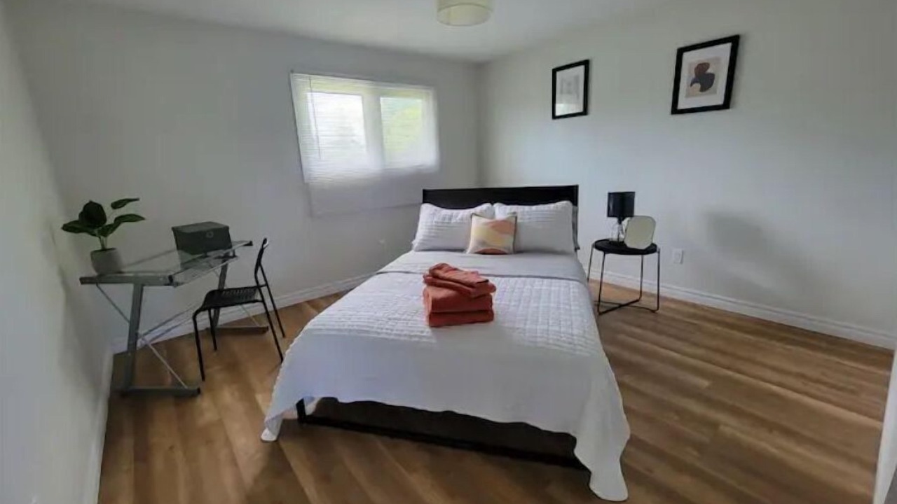 Photo of Bedroom in Erin Mills