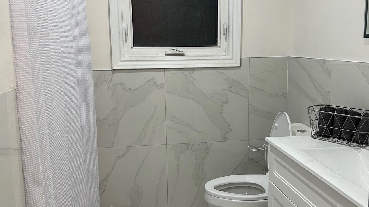 Photo of Bathroom in Erin Mills