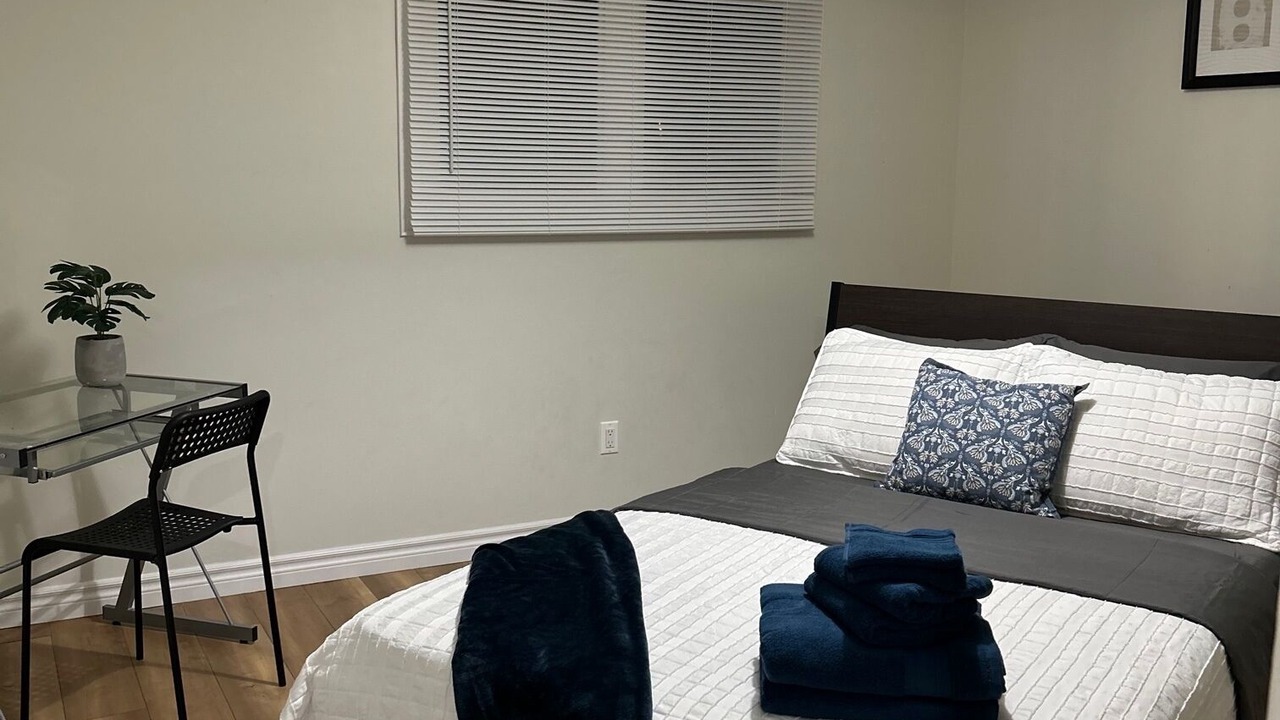 Photo of Bedroom in Erin Mills