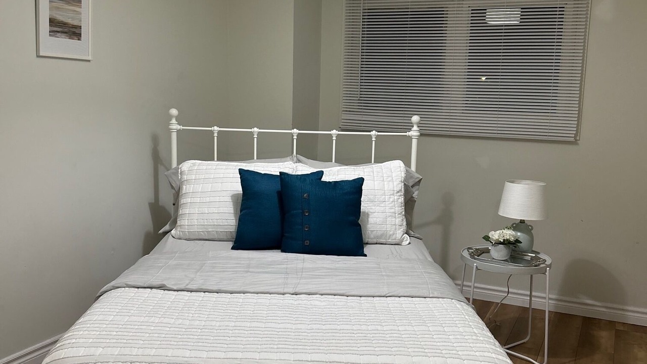 Photo of Bedroom in Erin Mills