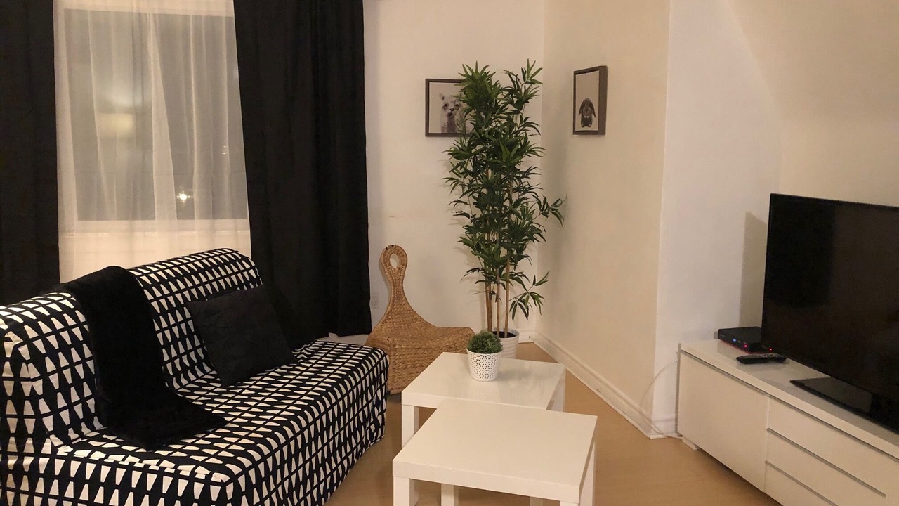 Photo of Livingroom in Port Credit