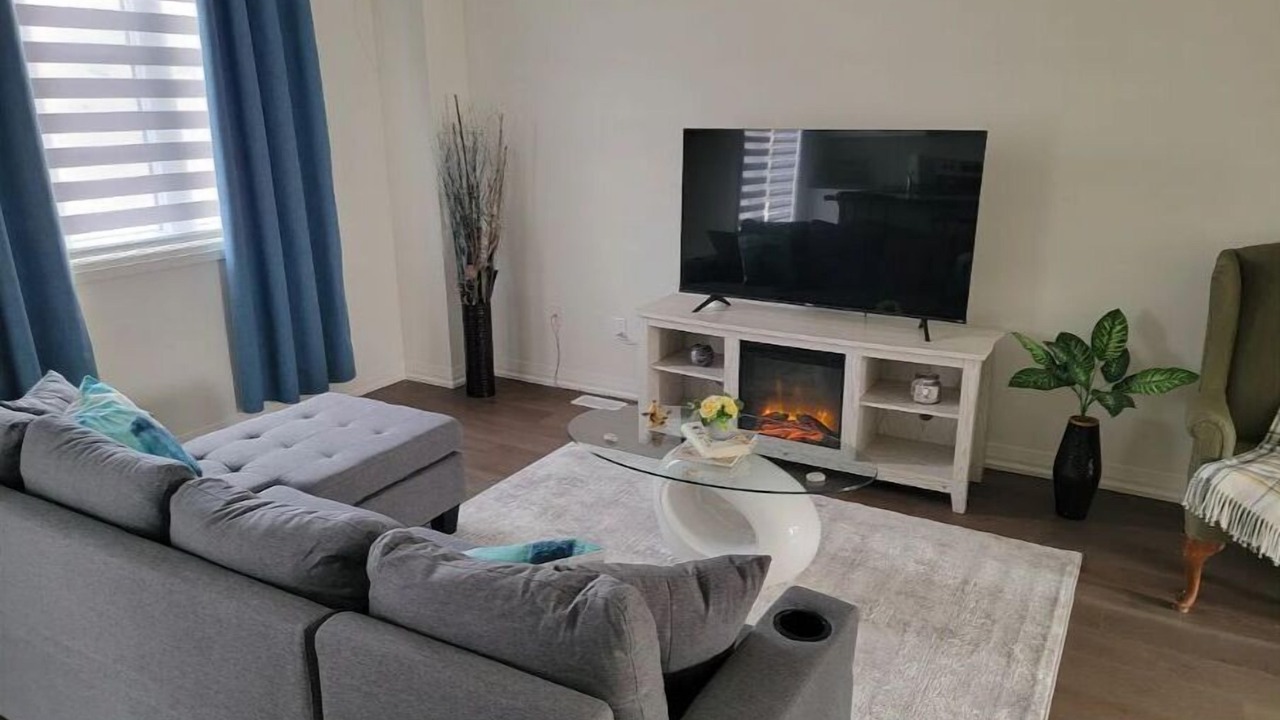Photo of Livingroom in Penetanguishene