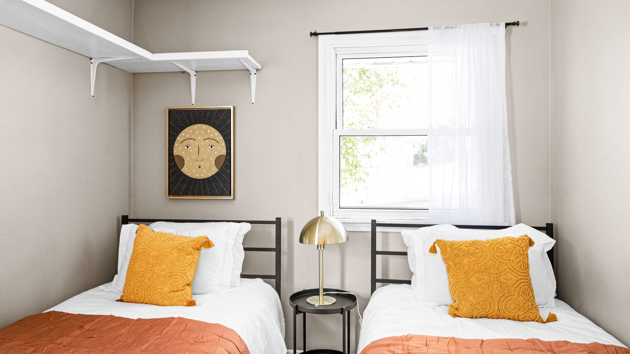 Photo of Bedroom in Kenwood