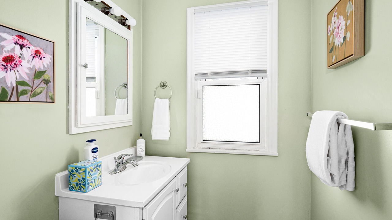 Photo of Bathroom in Kenwood