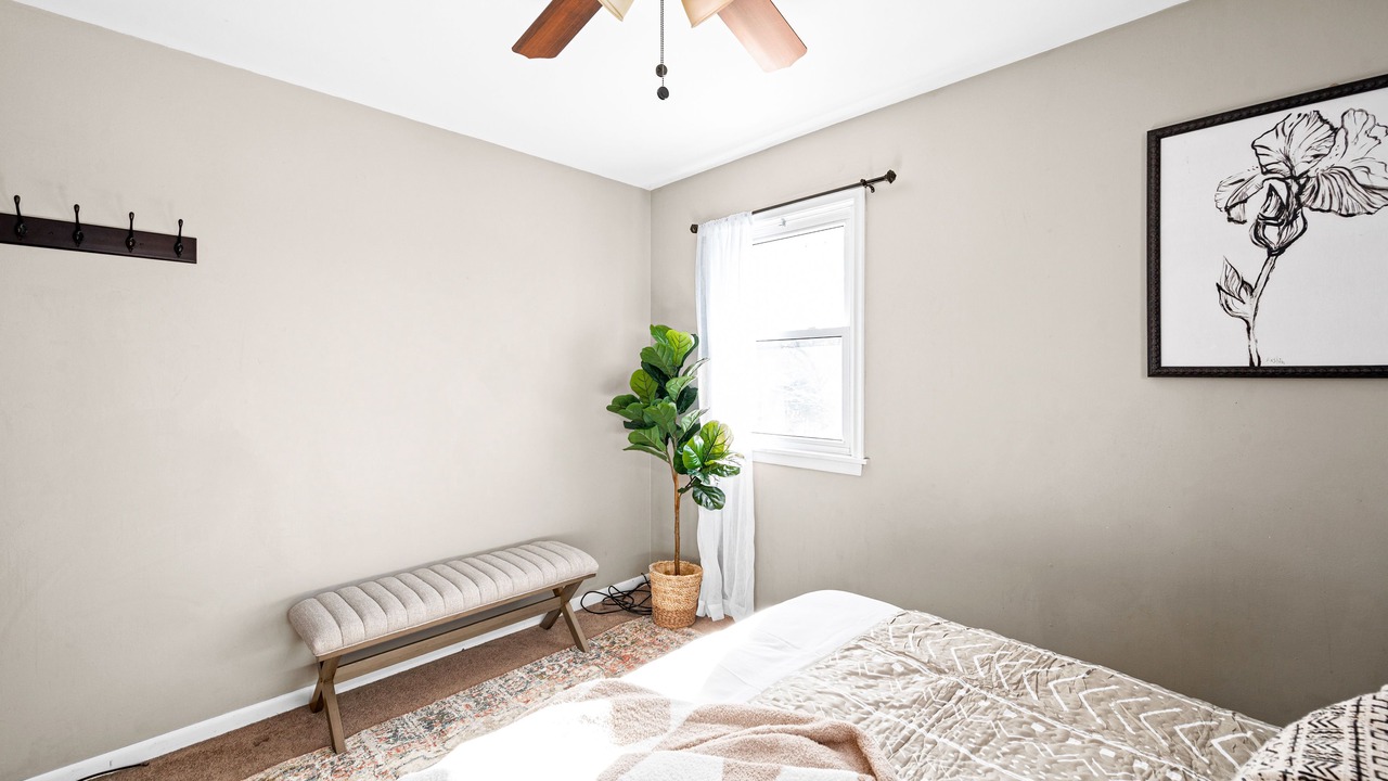Photo of Bedroom in Kenwood