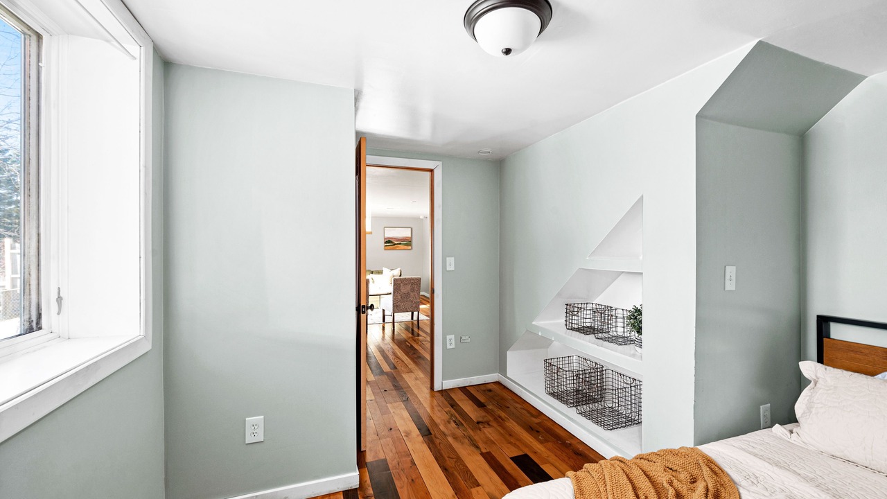 Photo of Bedroom in Kenwood