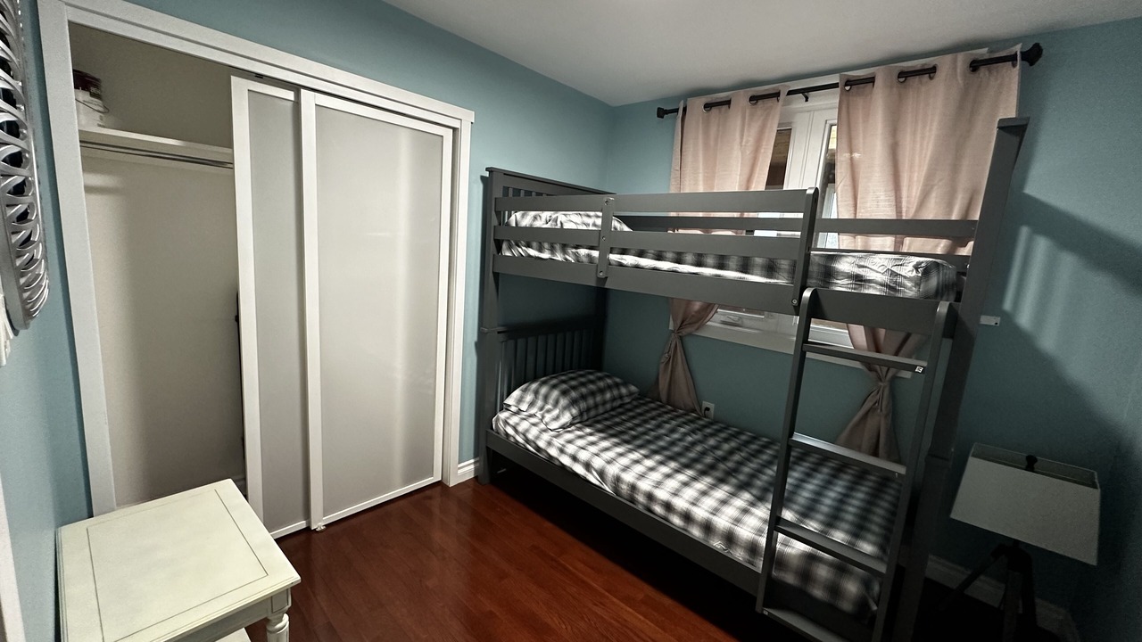 Photo of Bedroom in Bracebridge