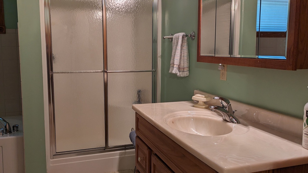 Photo of Bathroom in Remer