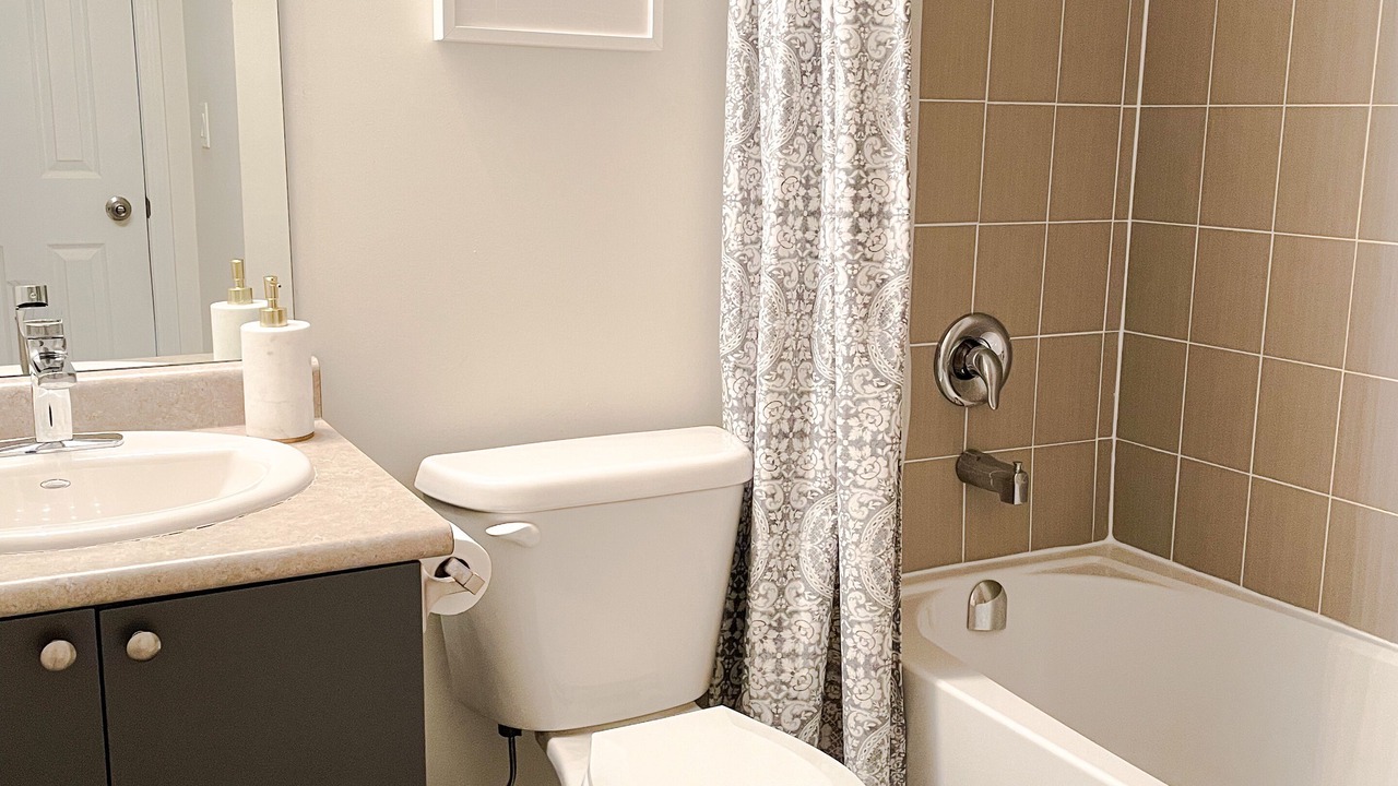 Photo of Bathroom in Rouge