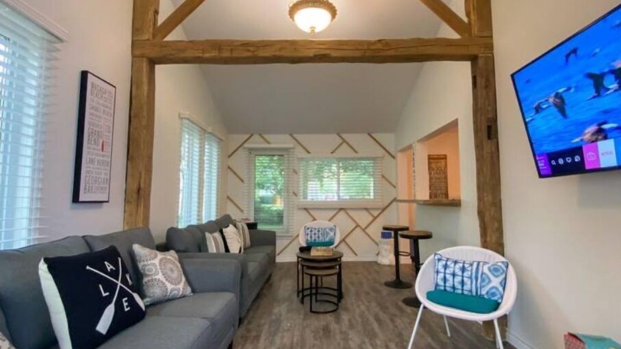 Photo of Livingroom in Plympton-Wyoming