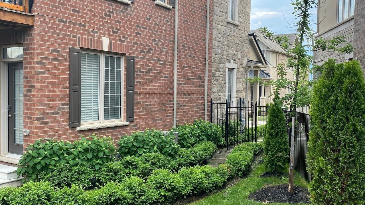 Photo of Outdoor in Oakville