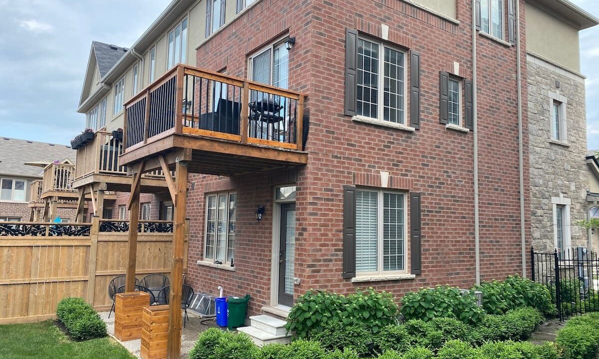 Photo of Outdoor in Oakville