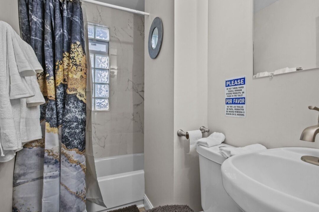 Photo of Bathroom in Midway