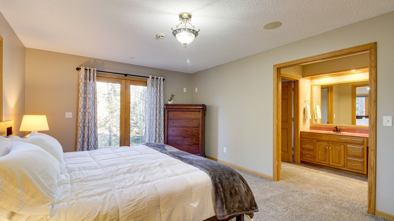 Photo of Bedroom in Hibbing