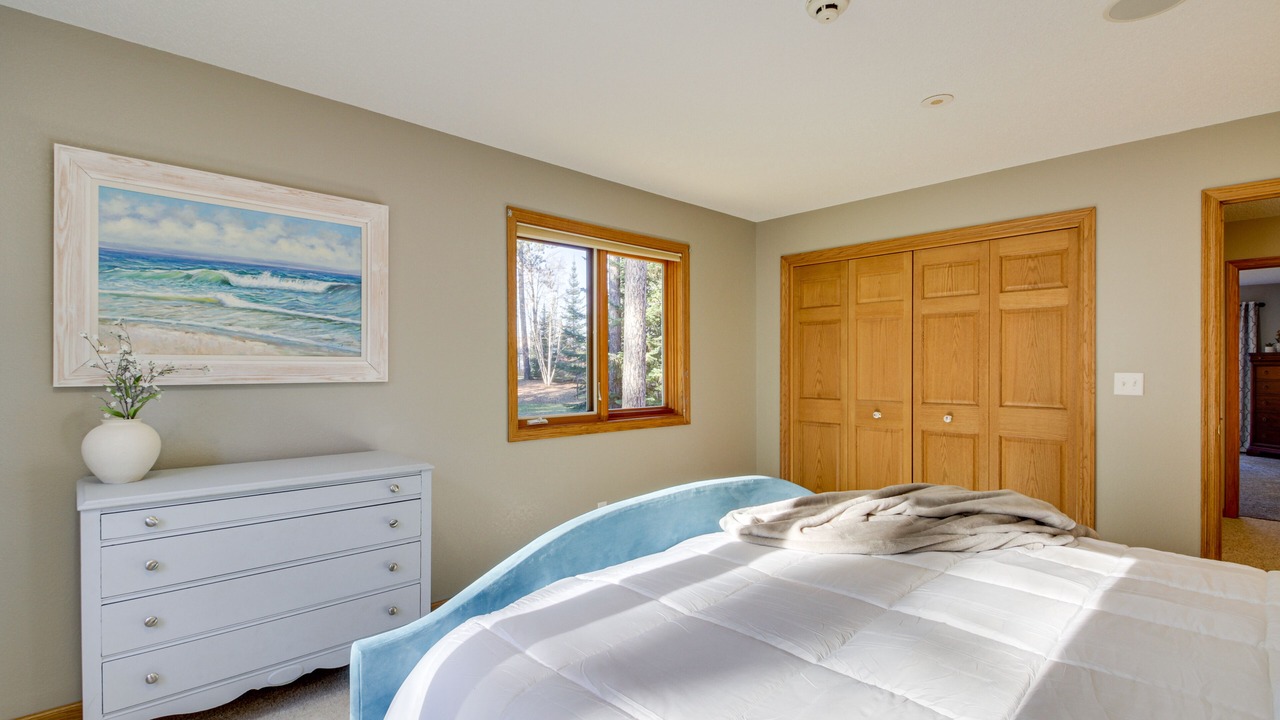Photo of Bedroom in Hibbing