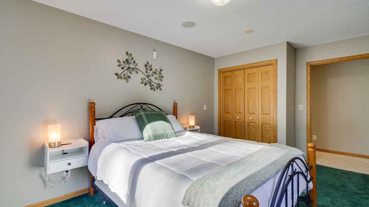 Photo of Bedroom in Hibbing