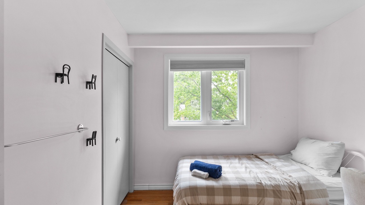 Photo of Bedroom in Clarkson-Lorne Park