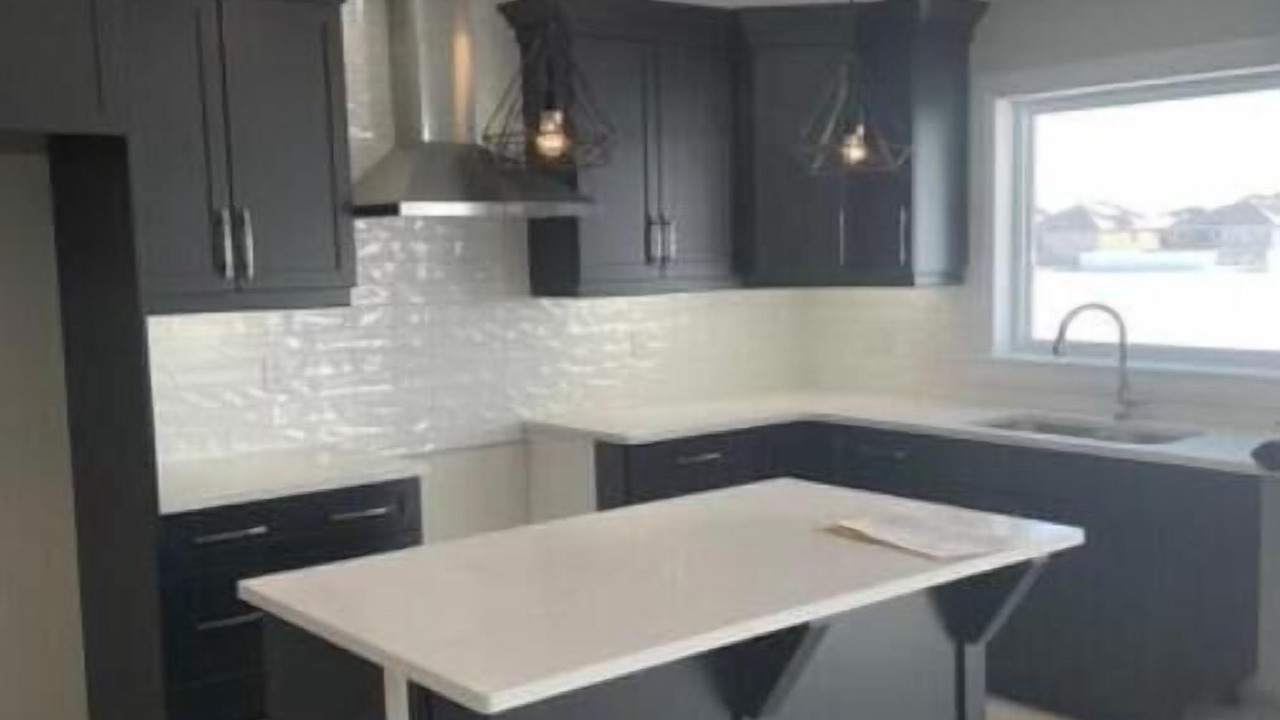 Photo of Kitchen in Lakeshore