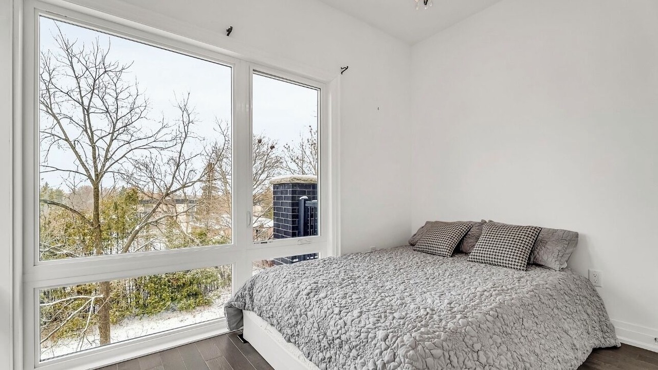 Photo of Bedroom in Richmond Hill