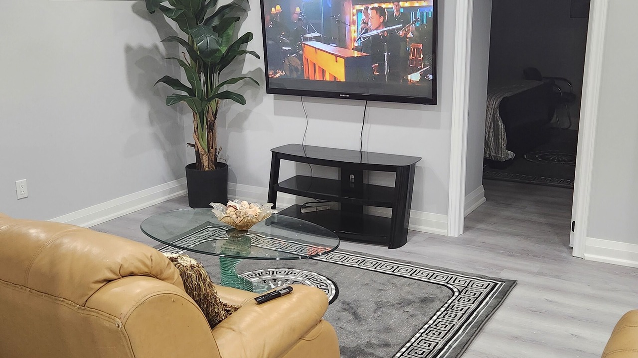 Photo of Livingroom in Caledon