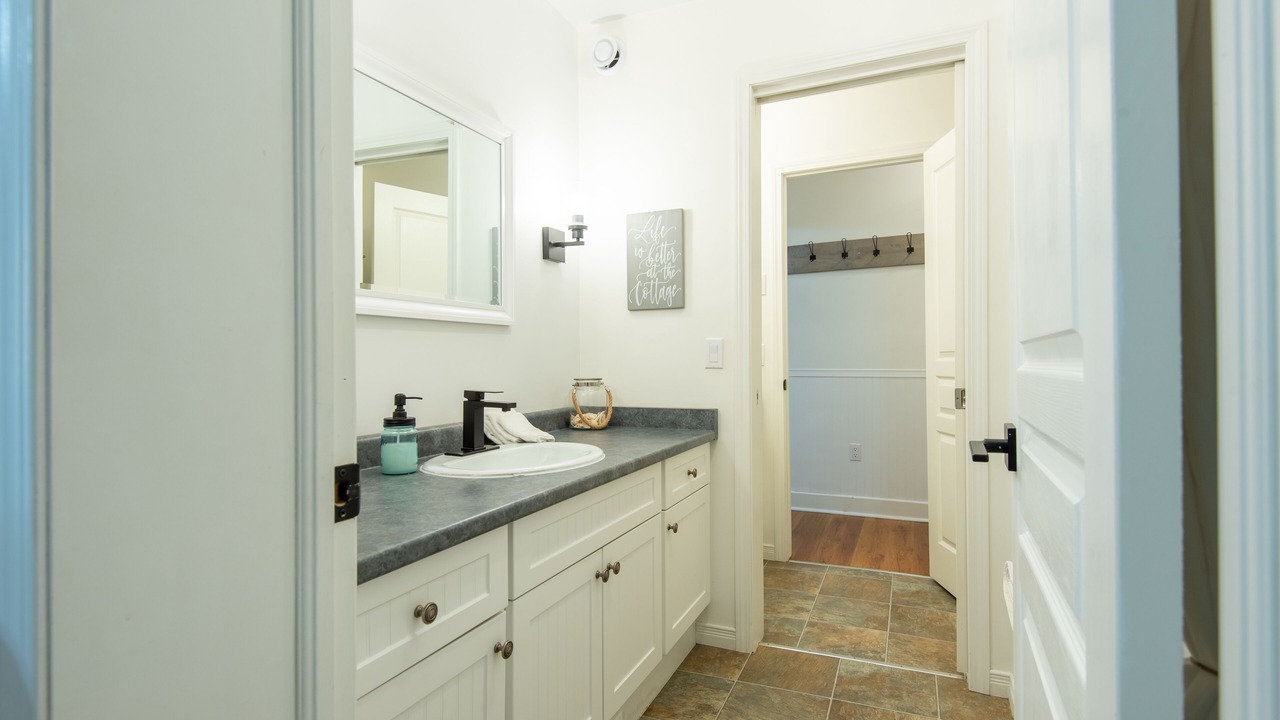 Photo of Bathroom in Tobermory