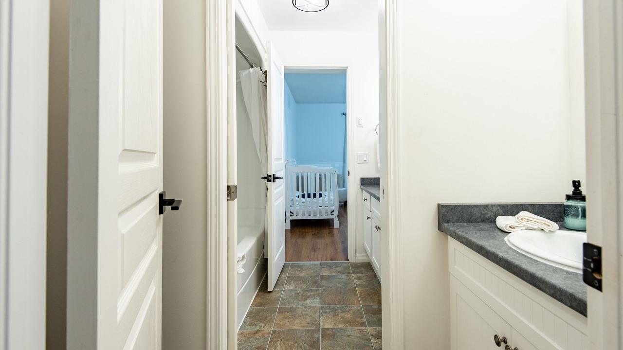 Photo of Bathroom in Tobermory