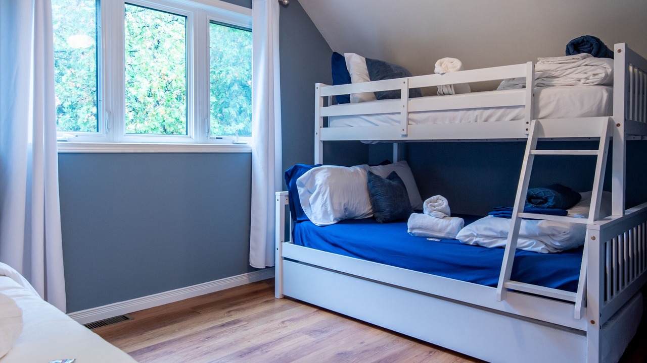 Photo of Bedroom in Tobermory