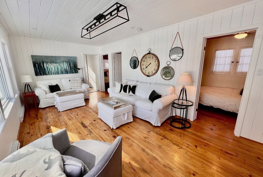 Photo of Livingroom in North Kawartha