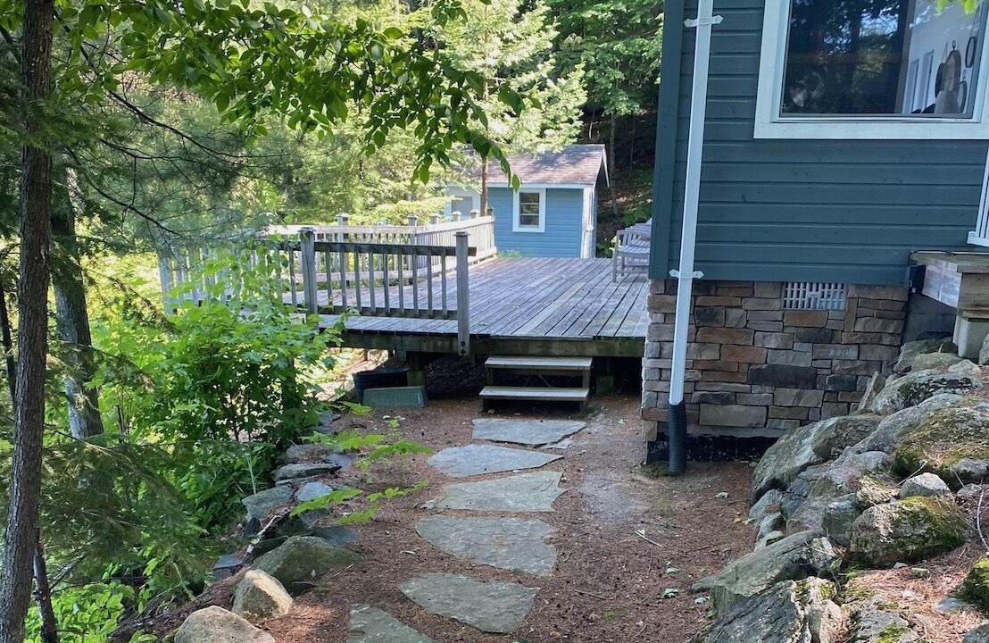 Photo of Patio Balcony in North Kawartha