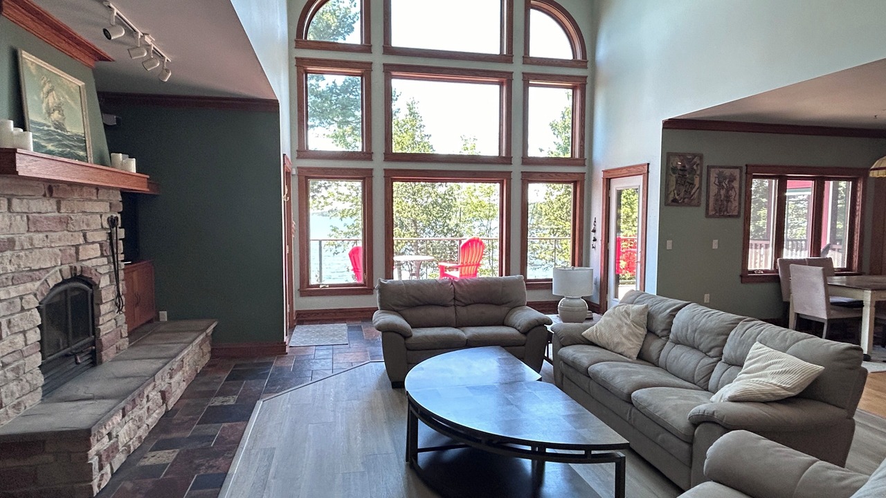 Photo of Livingroom in Algoma District