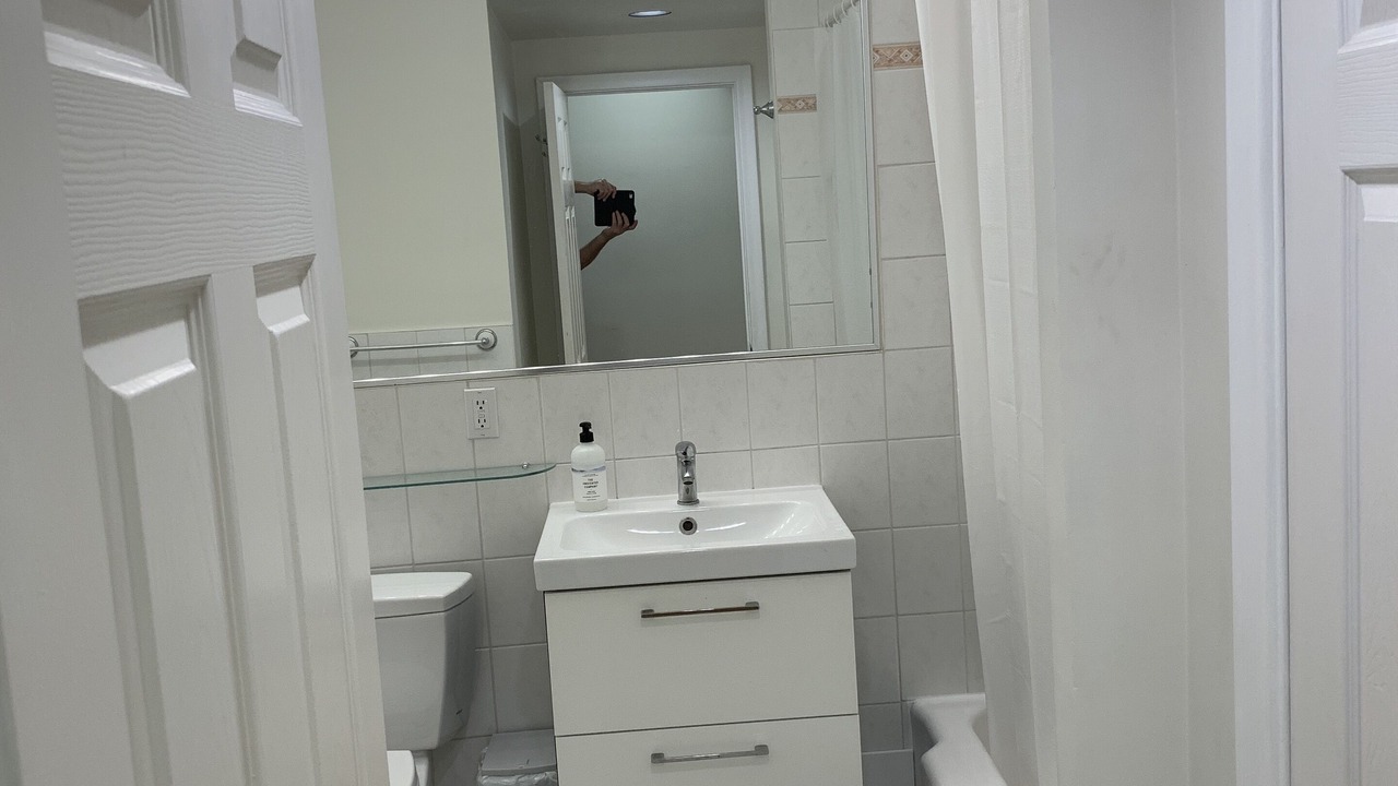 Photo of Bathroom in Forest Hill South
