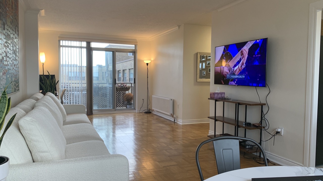 Photo of Livingroom in Forest Hill South