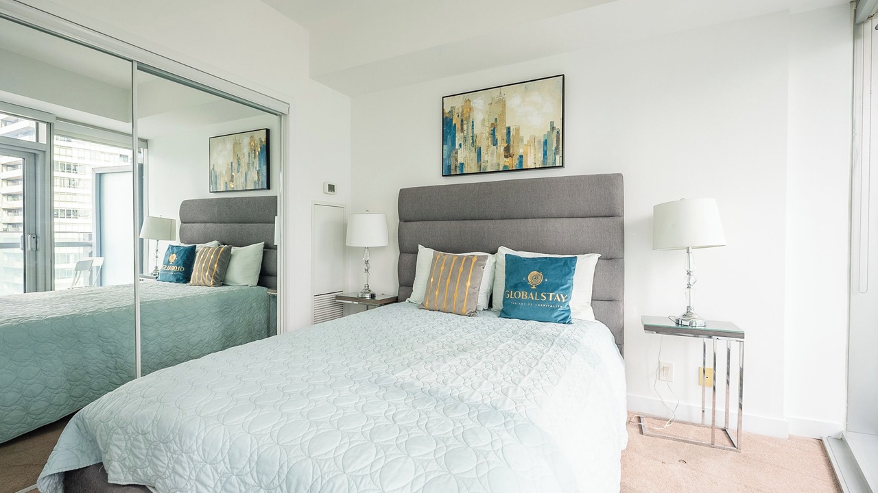 Photo of Bedroom in Toronto Entertainment District