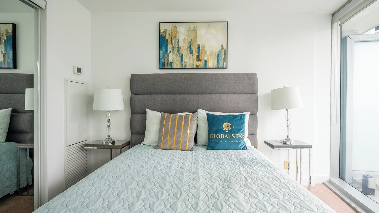 Photo of Bedroom in Toronto Entertainment District