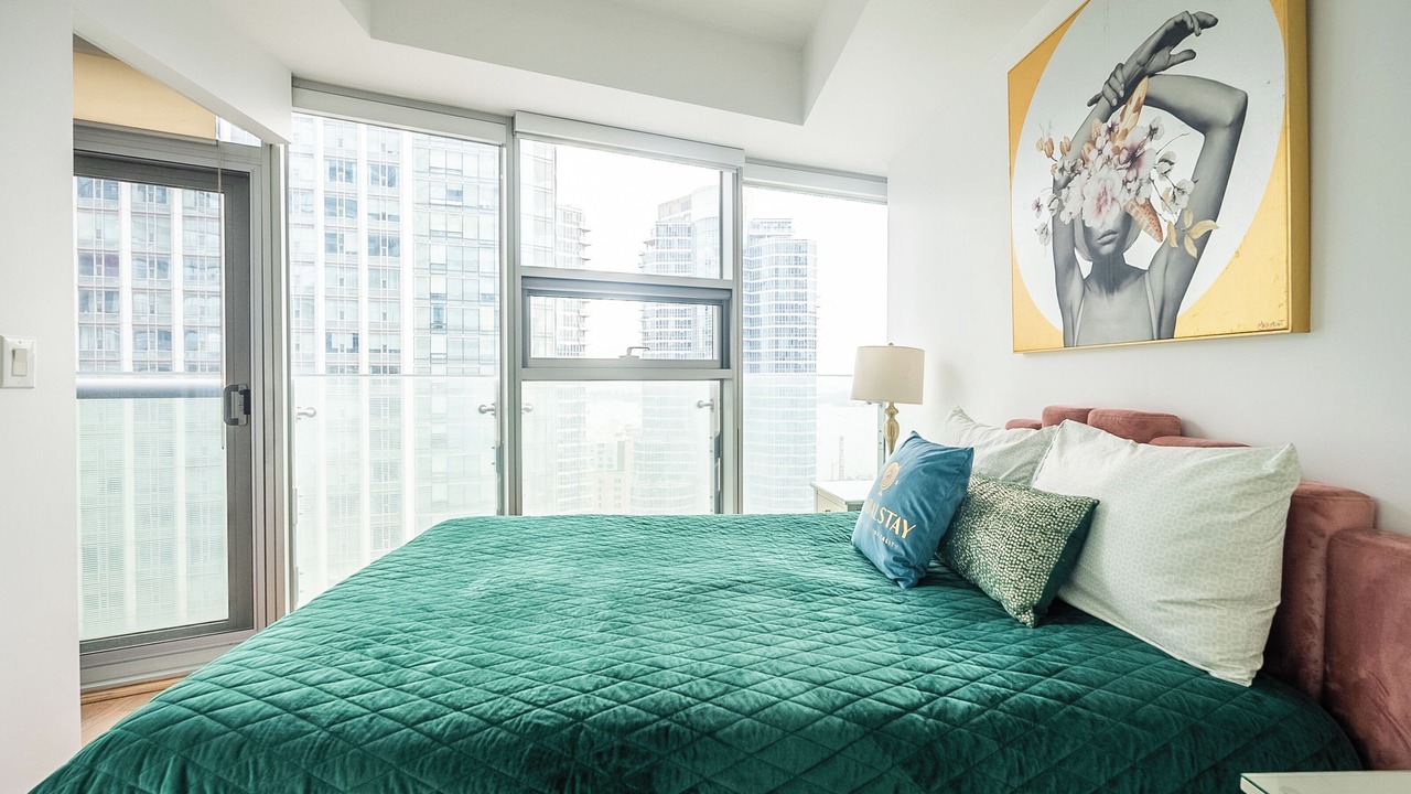 Photo of Bedroom in Toronto Entertainment District