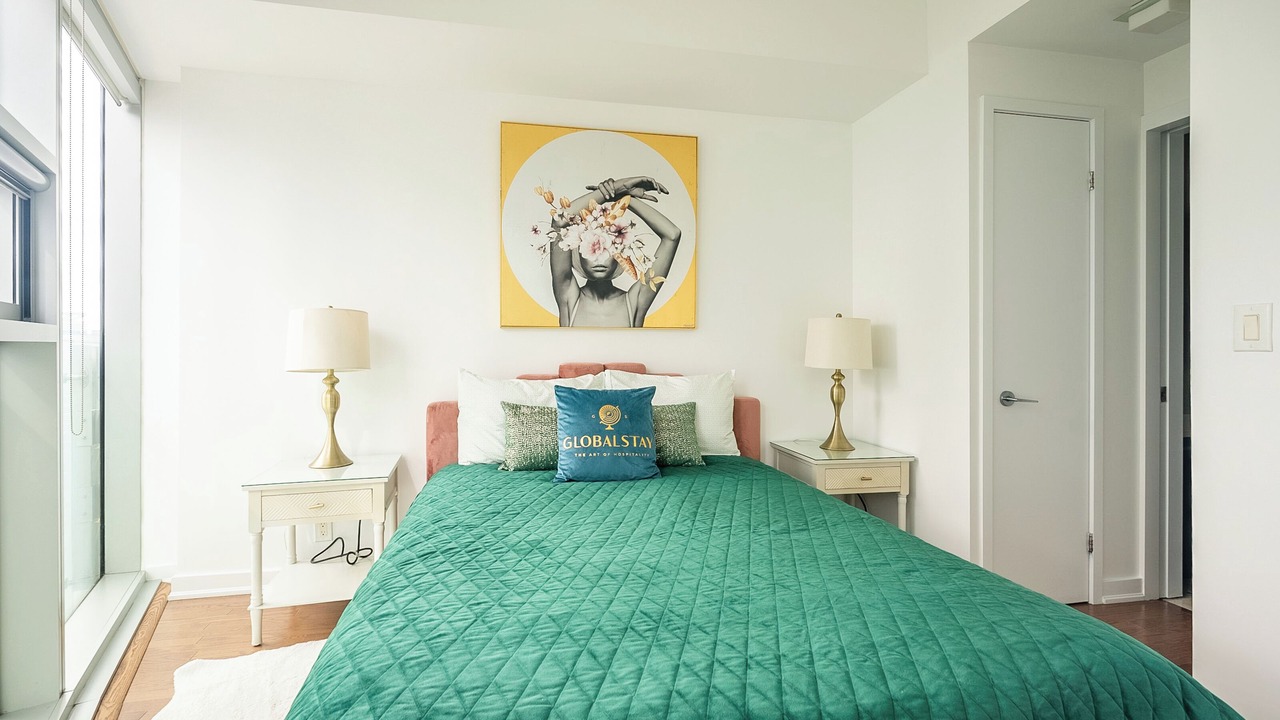 Photo of Bedroom in Toronto Entertainment District